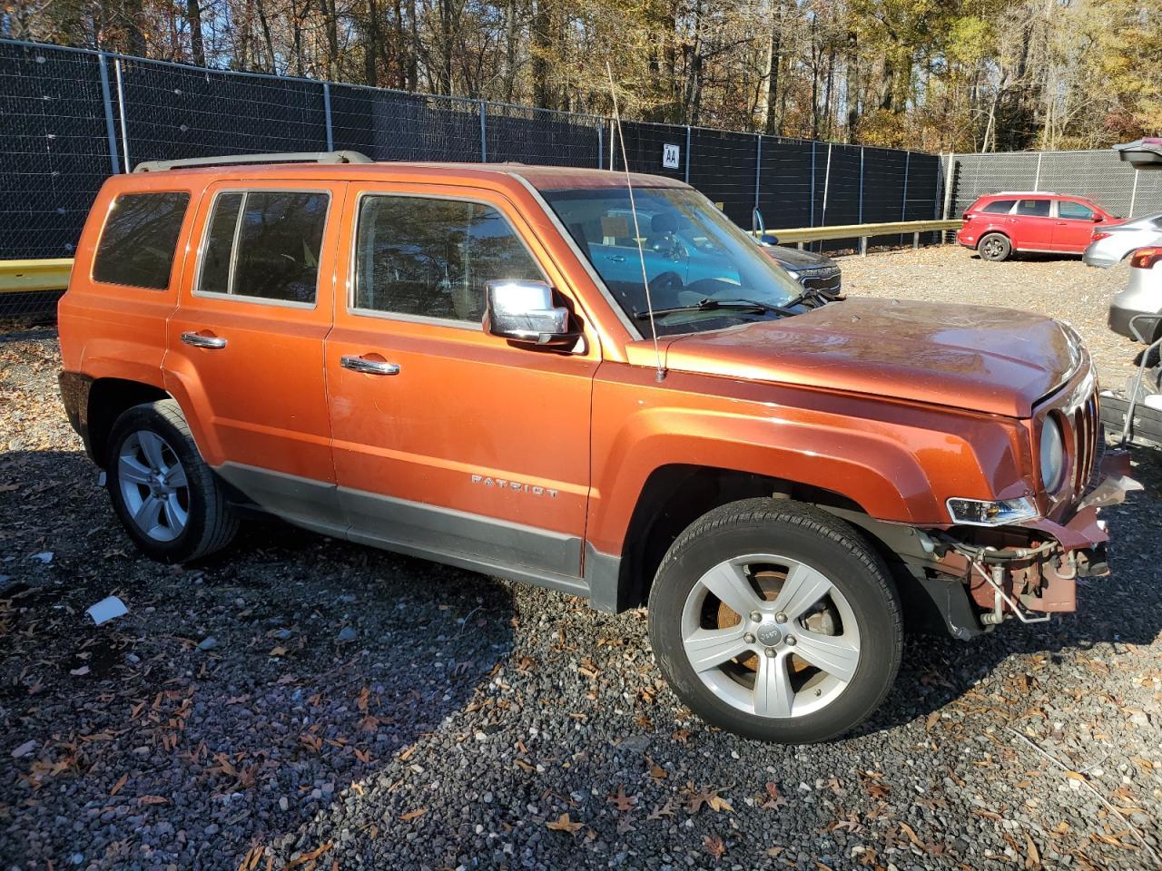 2012 Jeep Patriot Latitude - Фото 4