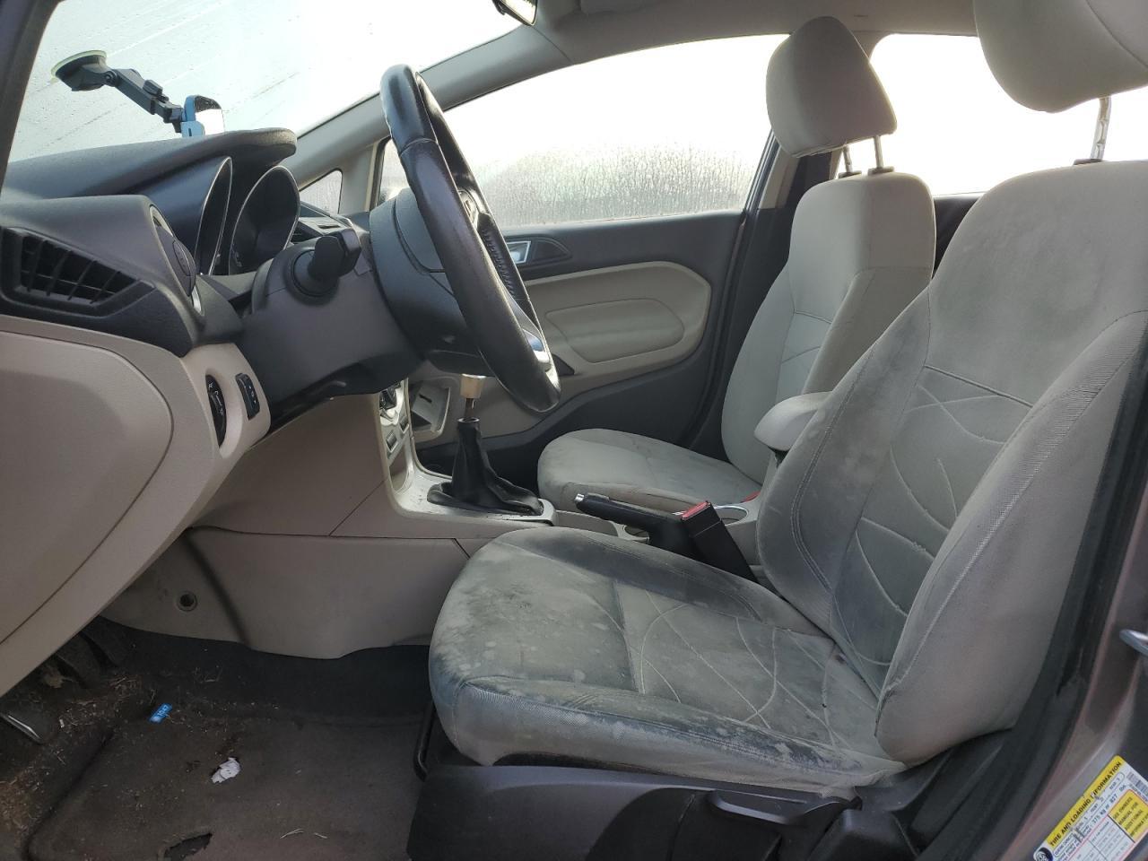 2014 Ford Fiesta Se - Image 7