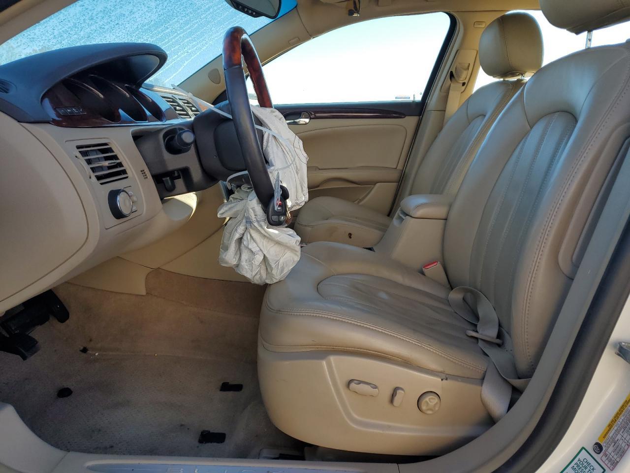 2008 Buick Lucerne Cxl - Image 7