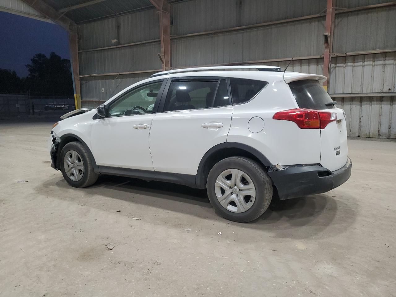 2015 Toyota Rav4 Le - Image 2