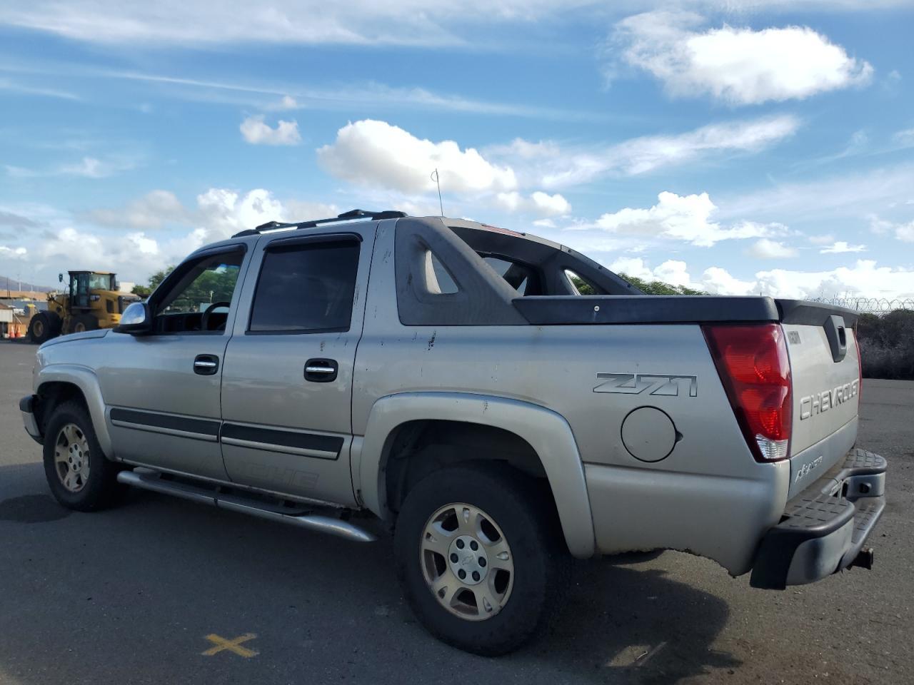 2006 Chevrolet Avalanche K1500 - Image 2