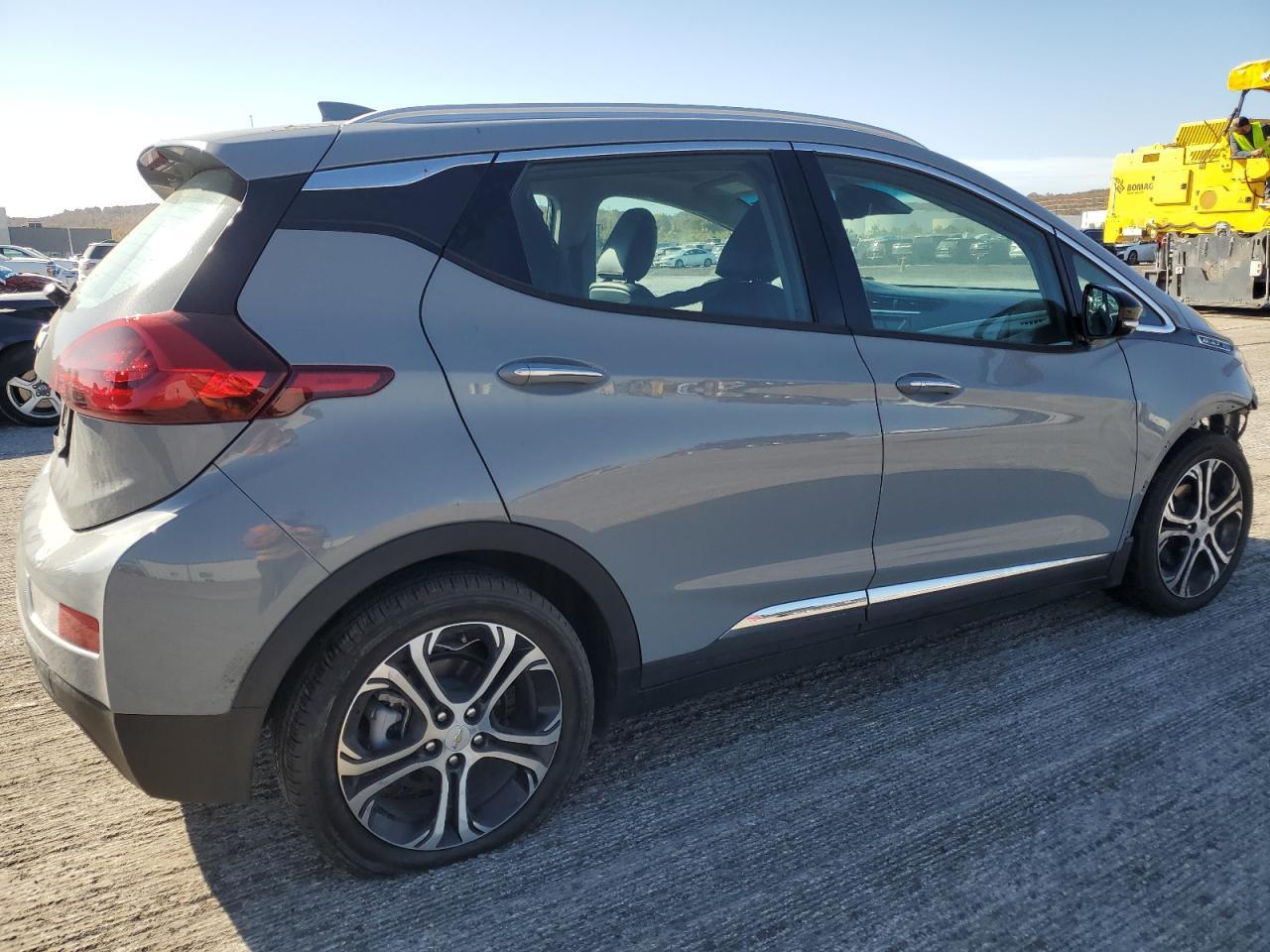 2021 Chevrolet Bolt Ev Premier - Image 3