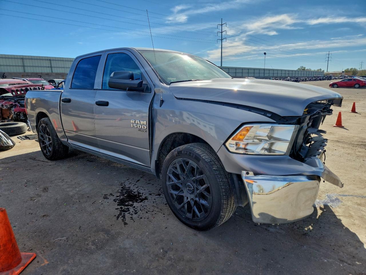 2022 Ram 1500 Classic Slt - Фото 4