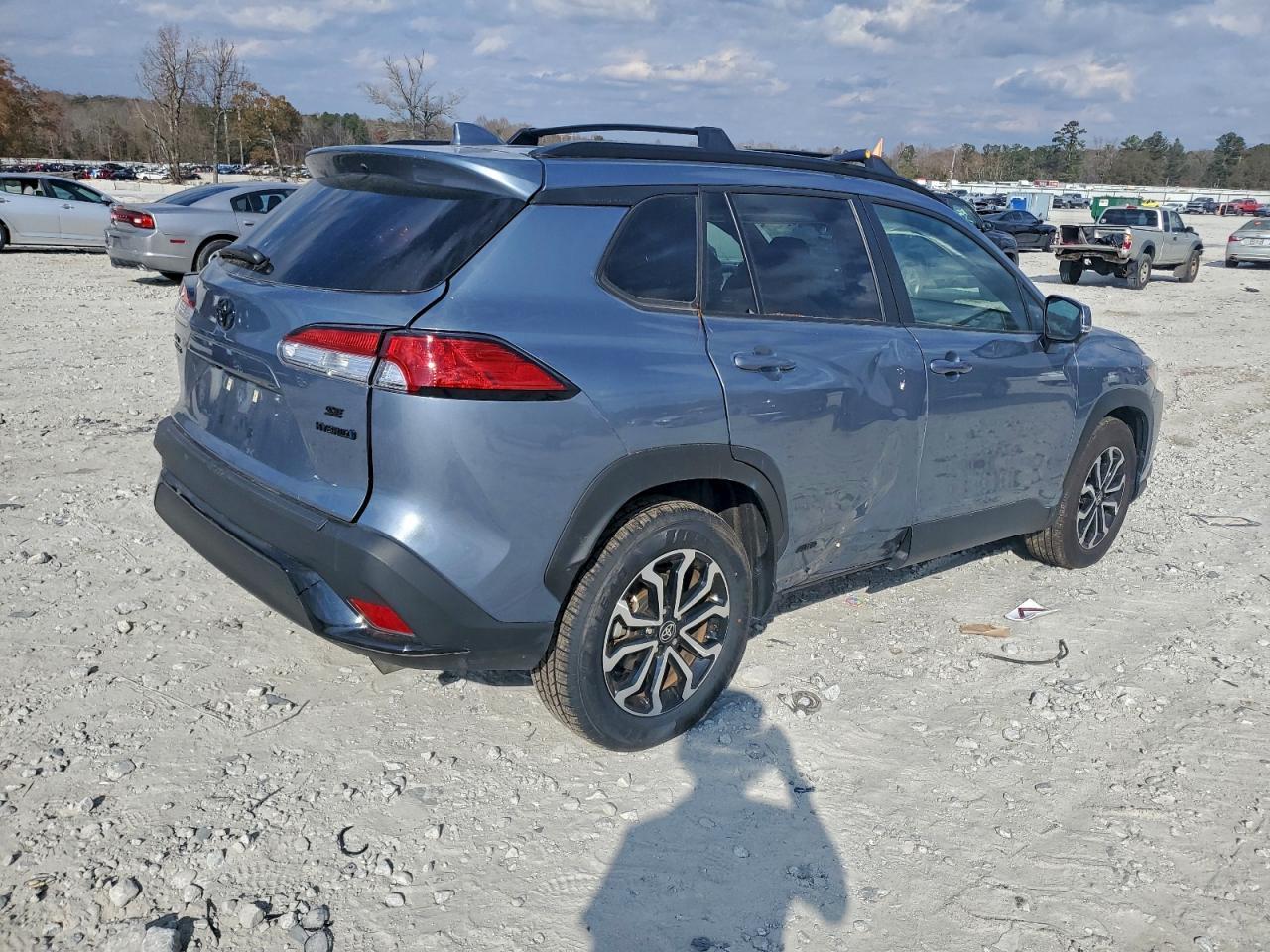 2024 Toyota Corolla Cross Se - Фото 3