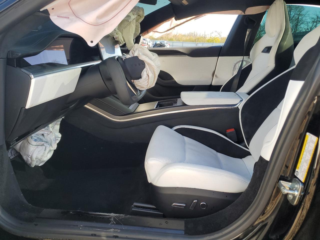 2025 Tesla Model S - Фото 7