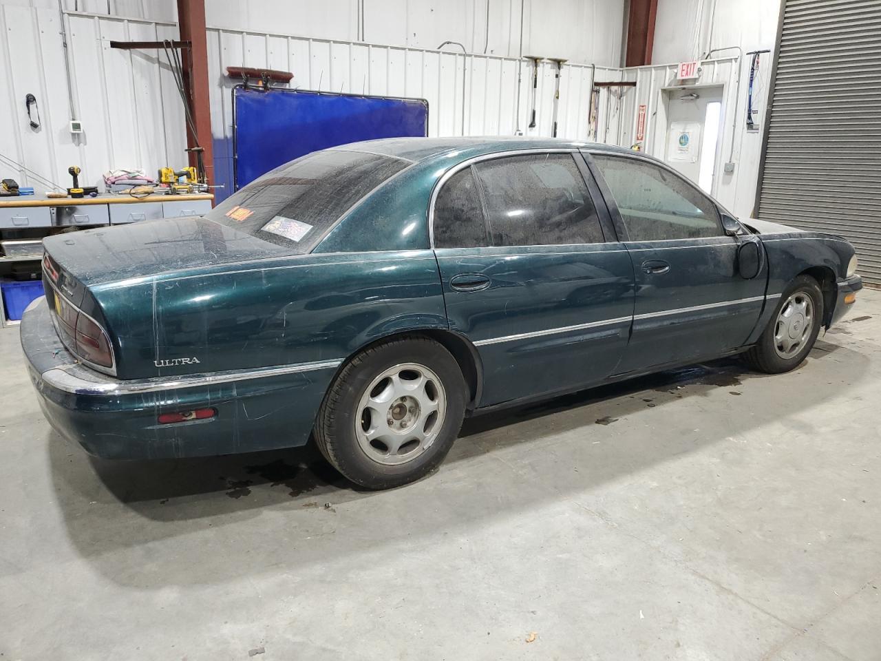 1999 Buick Park Avenue Ultra - Image 3