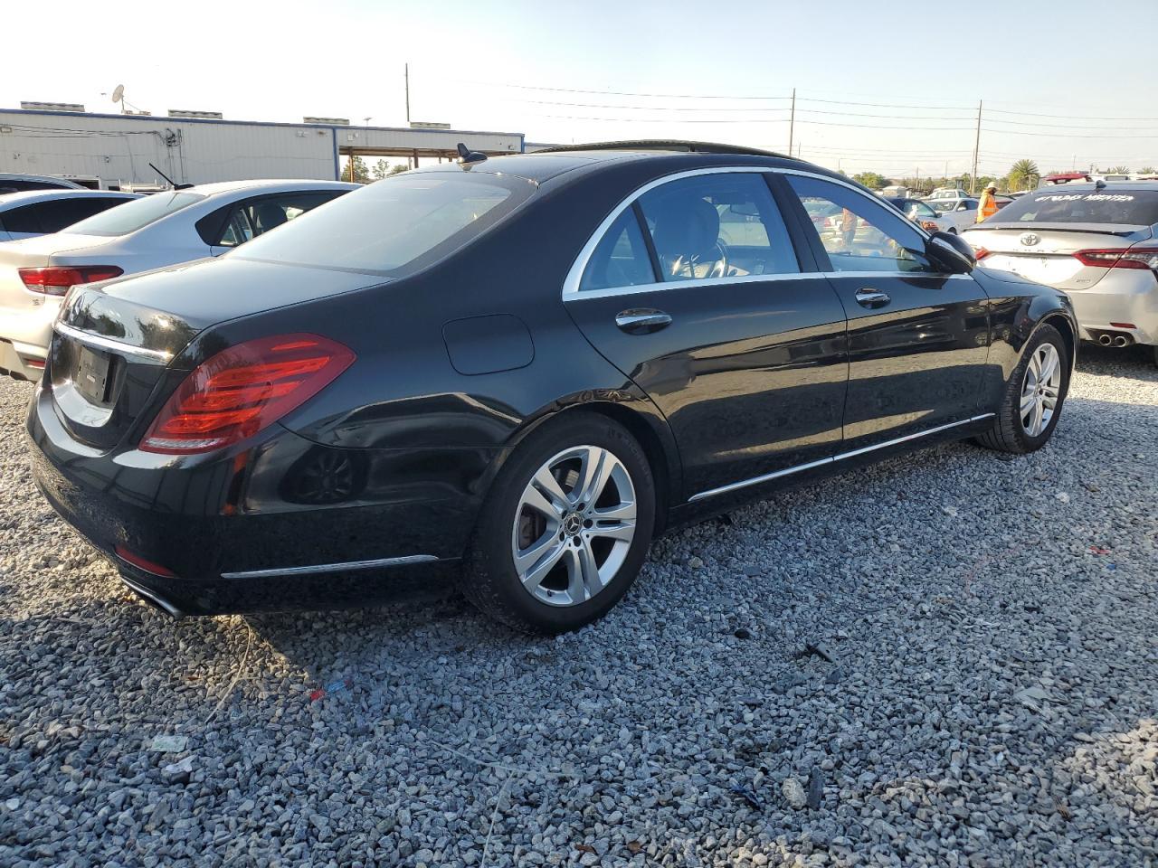2017 Mercedes-Benz S 550 - Фото 3