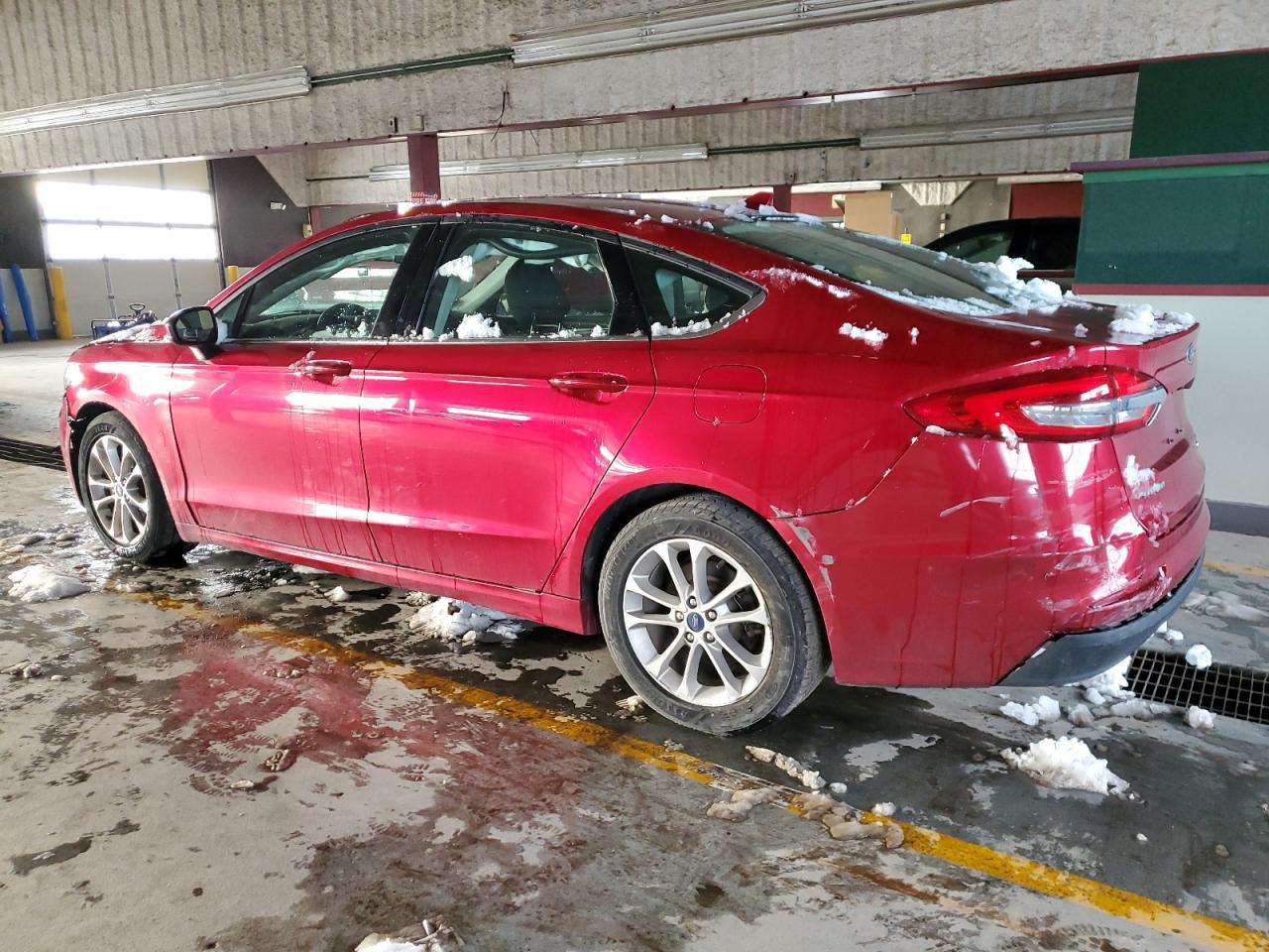 2020 Ford Fusion Se - Фото 2
