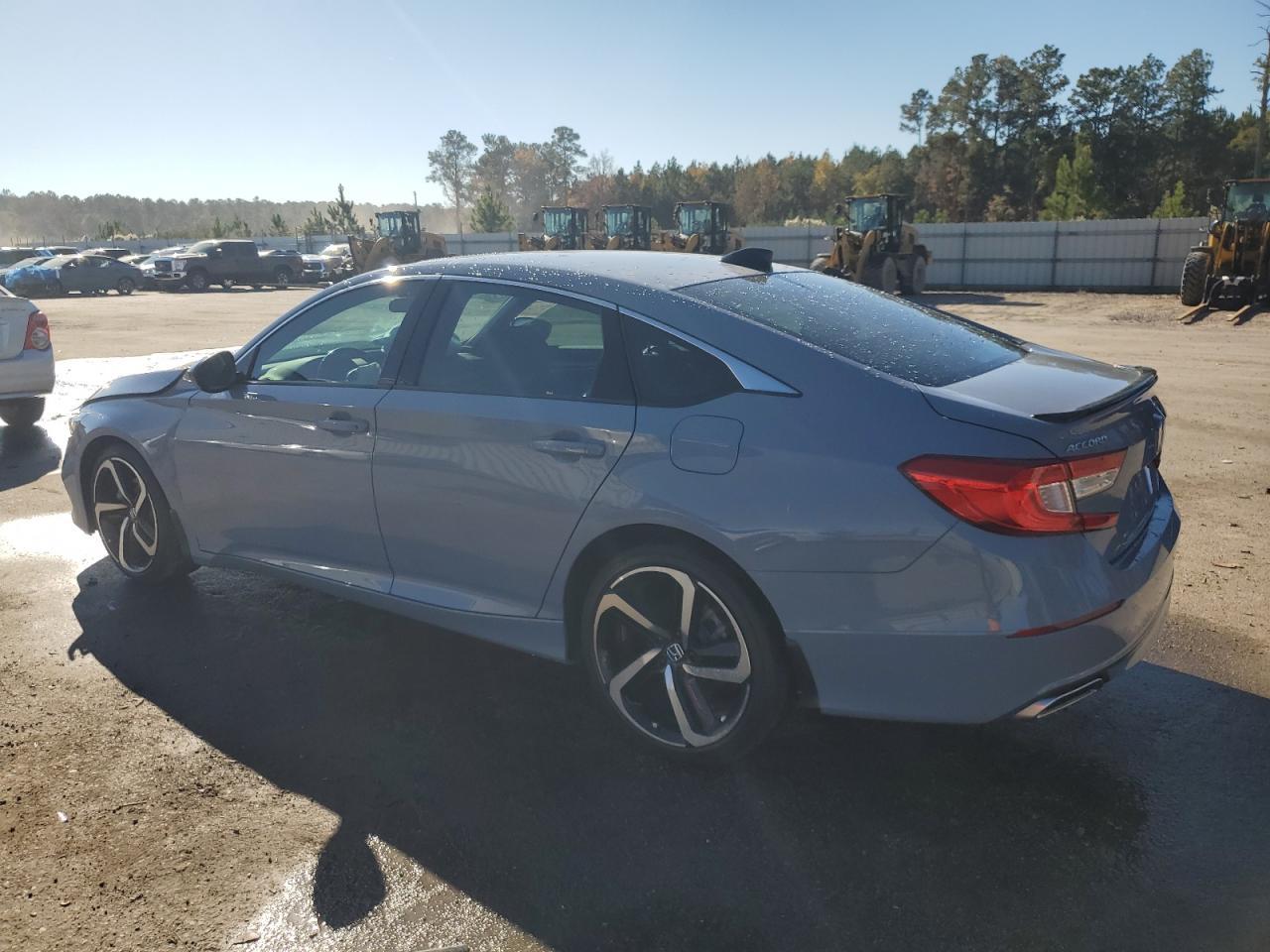 2021 Honda Accord Sport - Фото 2
