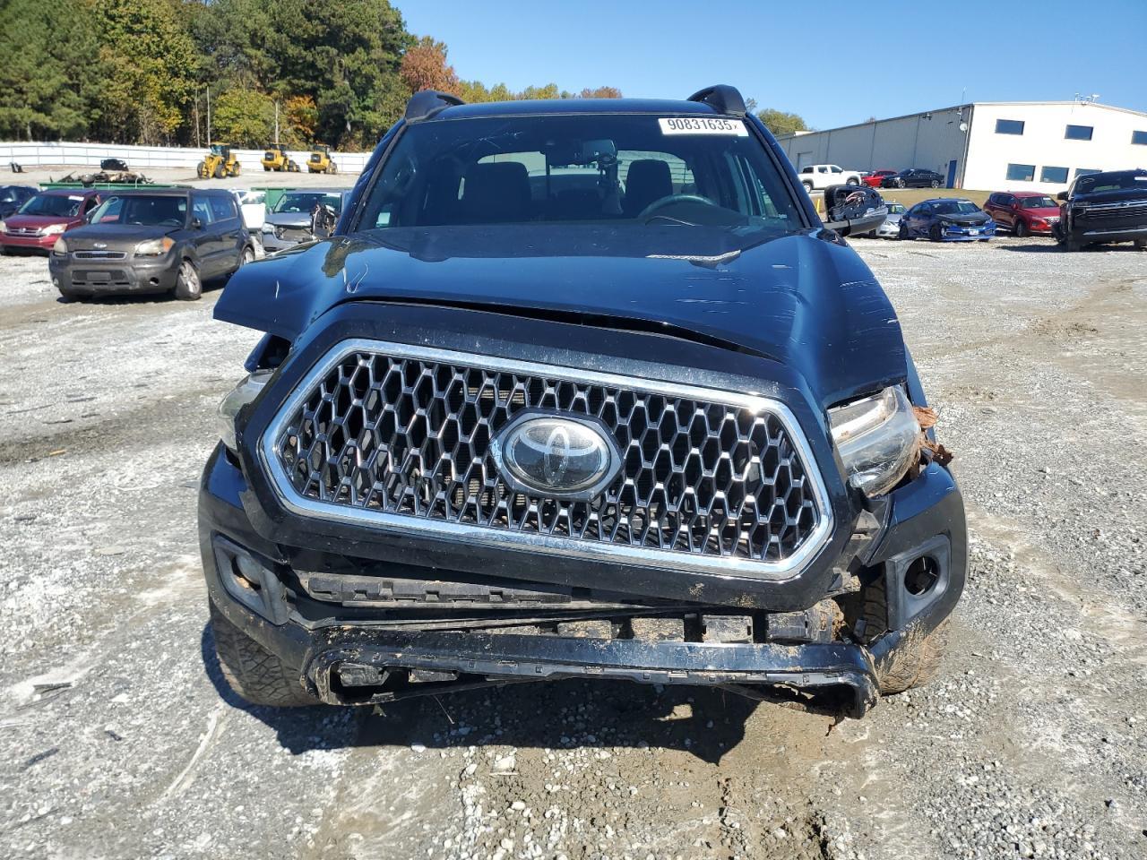 2019 Toyota Tacoma - Image 5