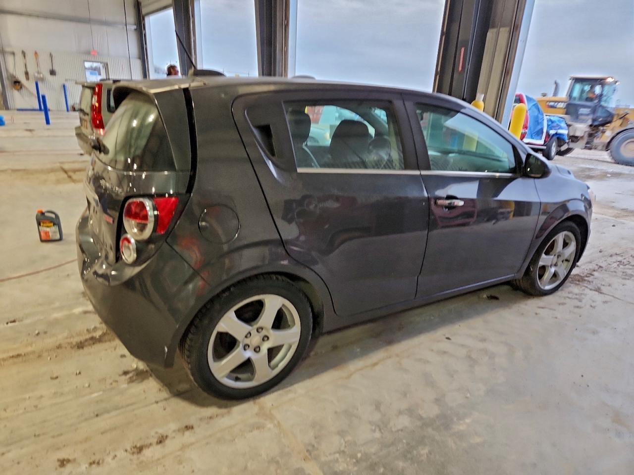 2016 Chevrolet Sonic Ltz - Image 5