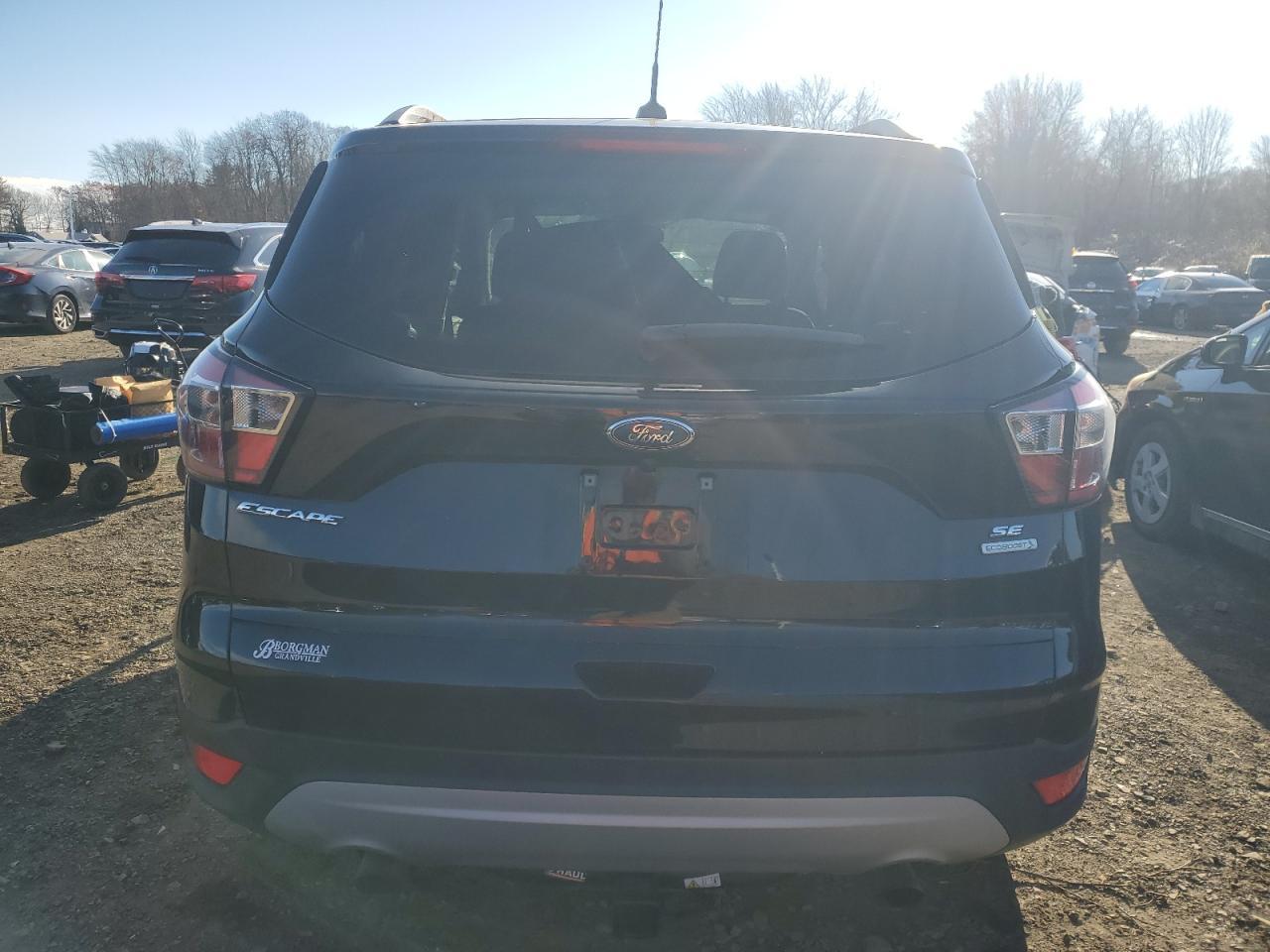 2017 Ford Escape Se - Image 6