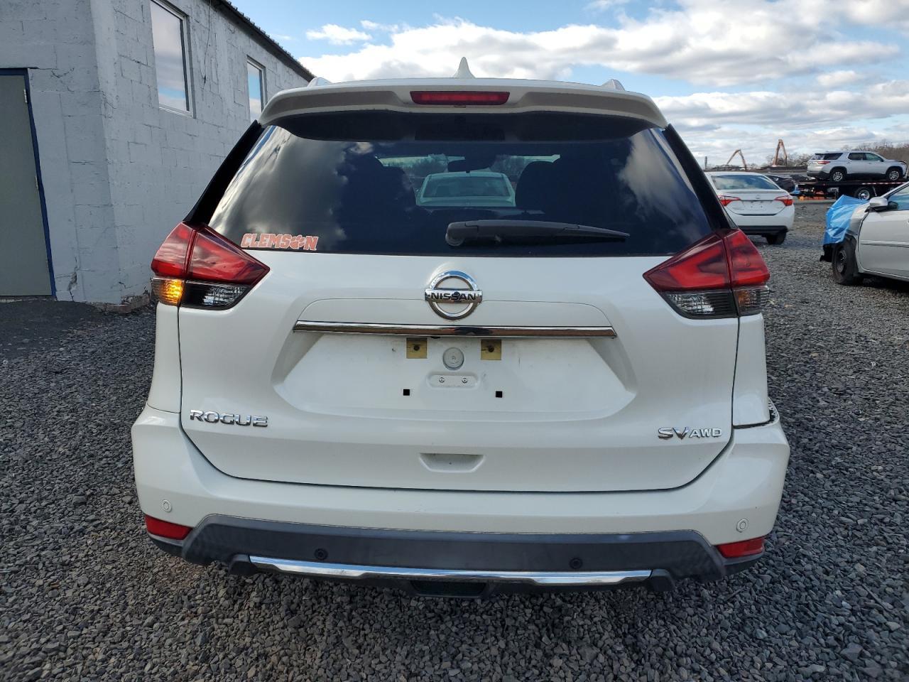 2019 Nissan Rogue S - Фото 6