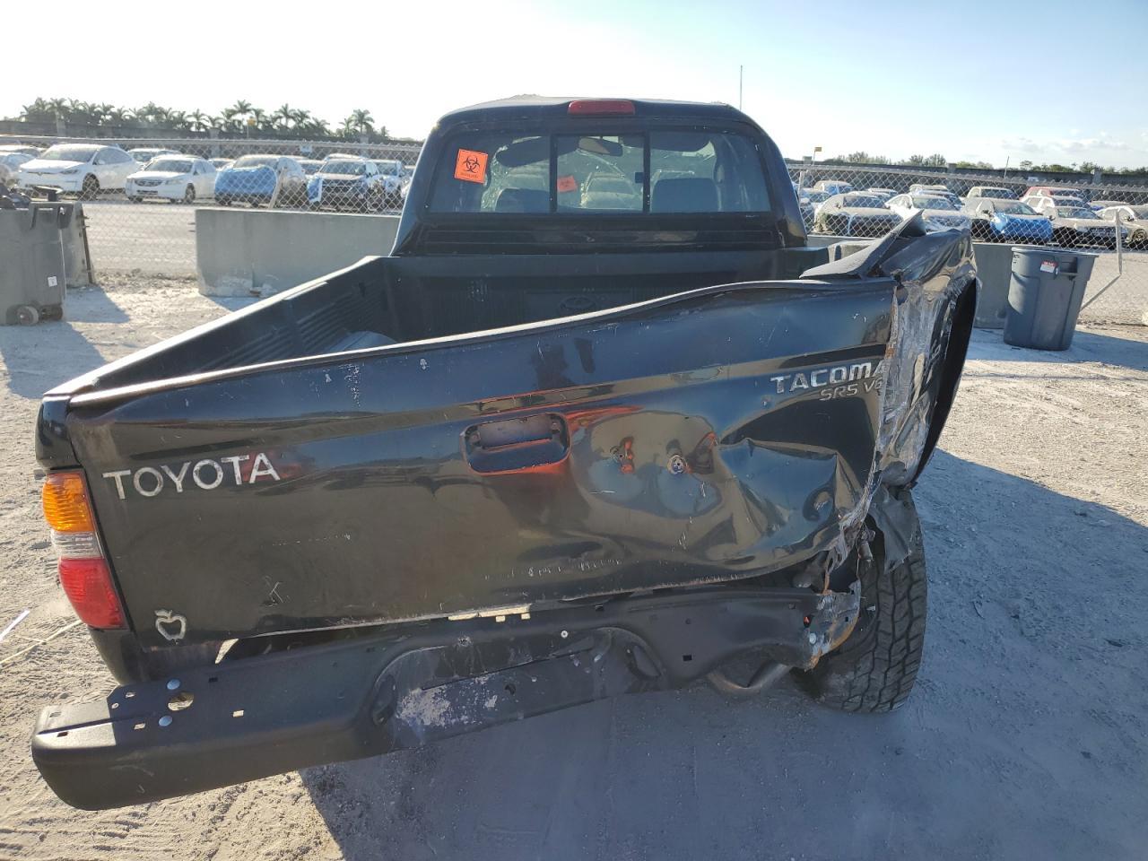 2002 Toyota Tacoma - Фото 6