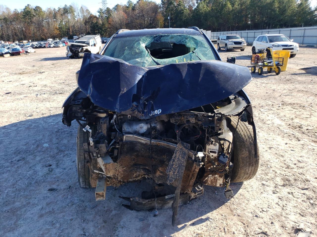 2018 Jeep Compass Latitude - Image 5