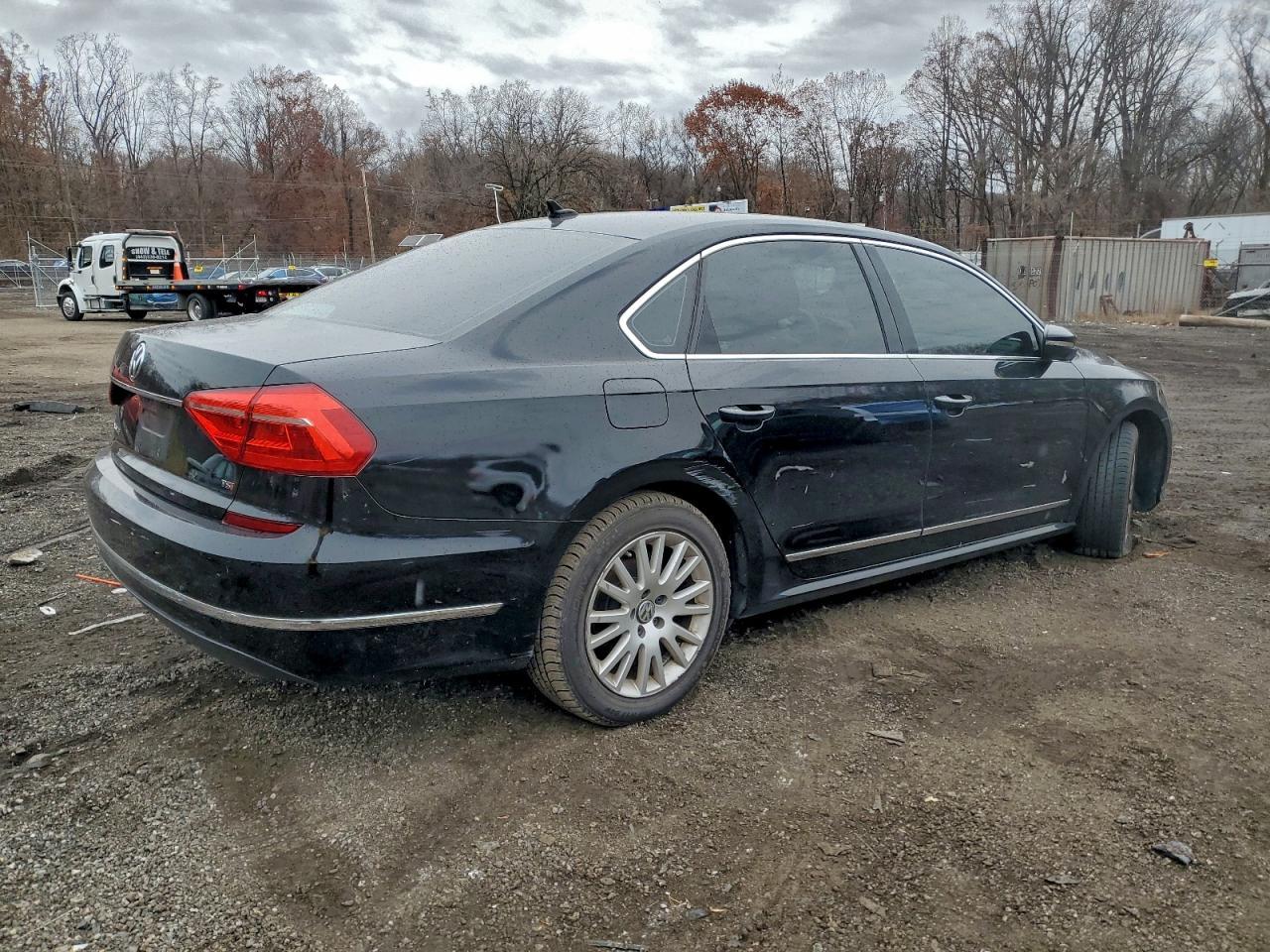 2016 Volkswagen Passat Se - Image 3