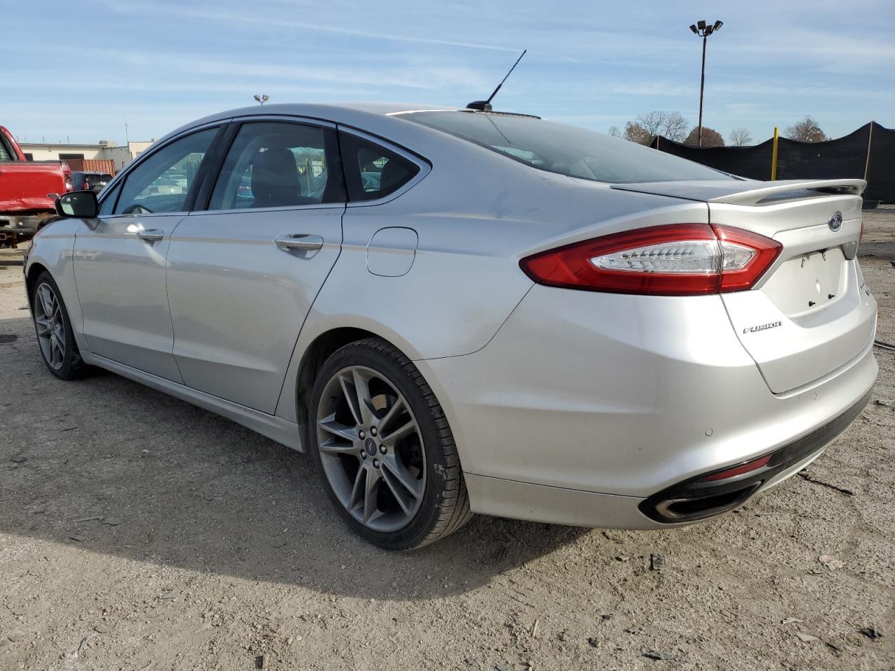 2013 Ford Fusion Titanium - Фото 2