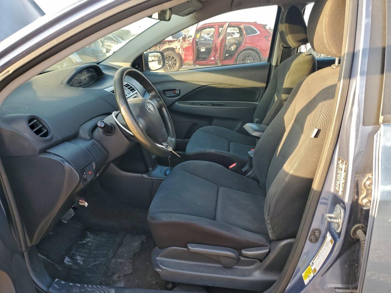 2012 Toyota Yaris - Фото 7