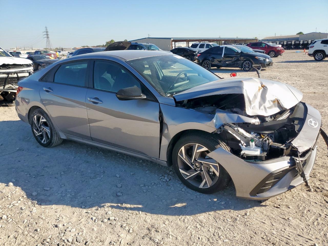 2025 Hyundai Elantra Sel Sport - Фото 4