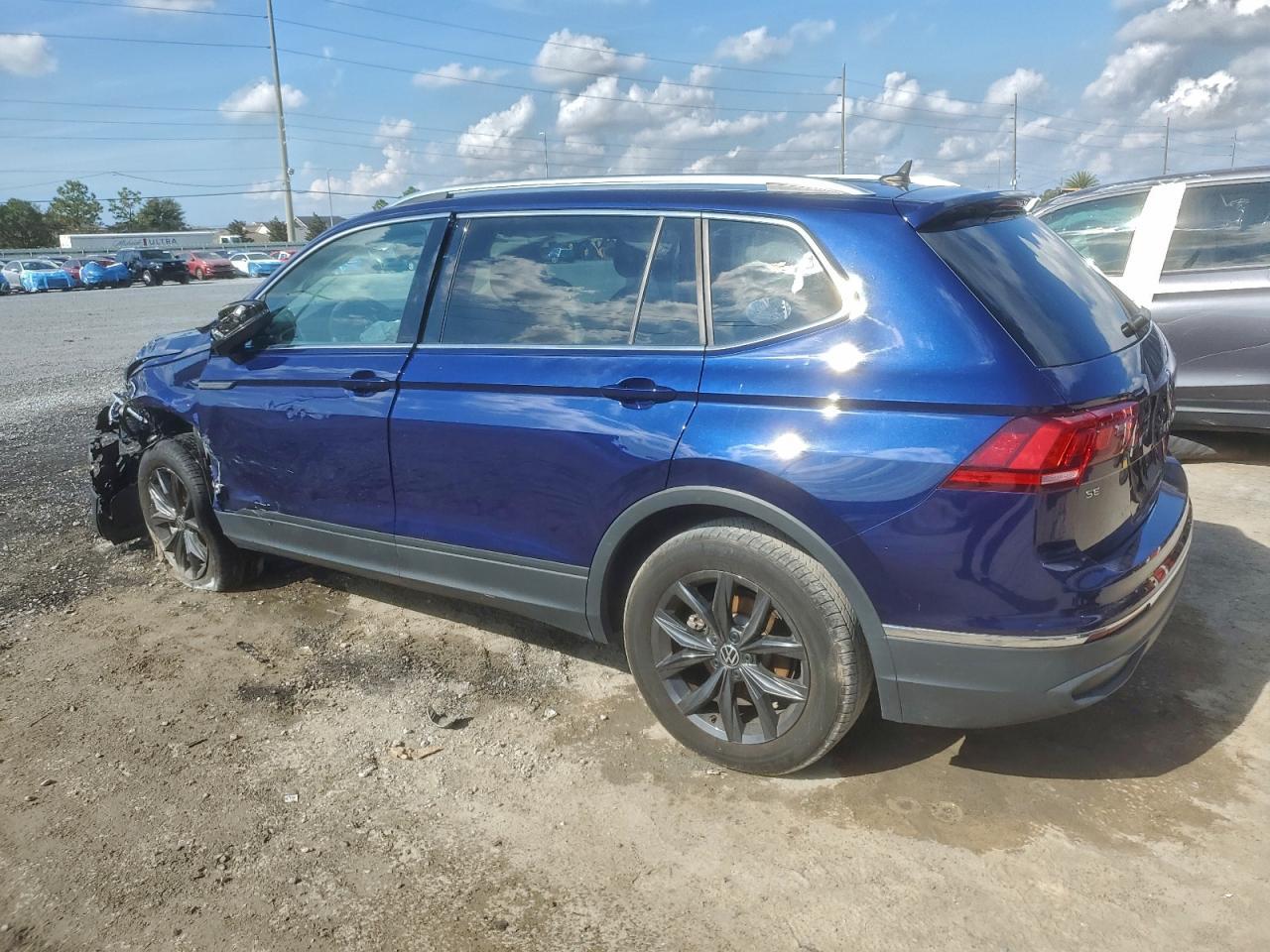 2024 Volkswagen Tiguan - Фото 2