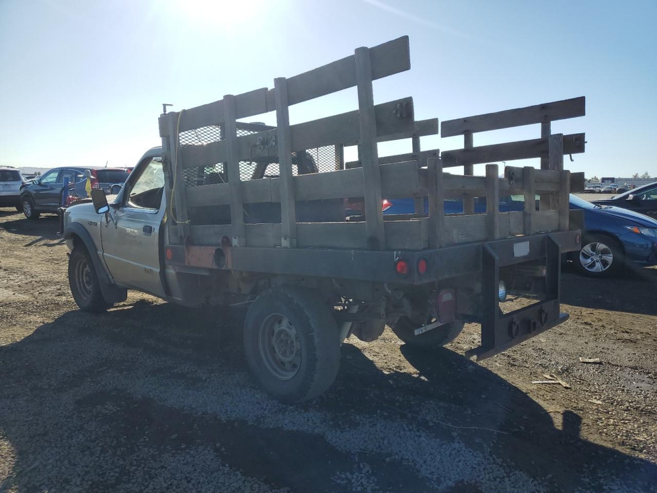 2000 Ford Ranger Flatbed Truck - Фото 2