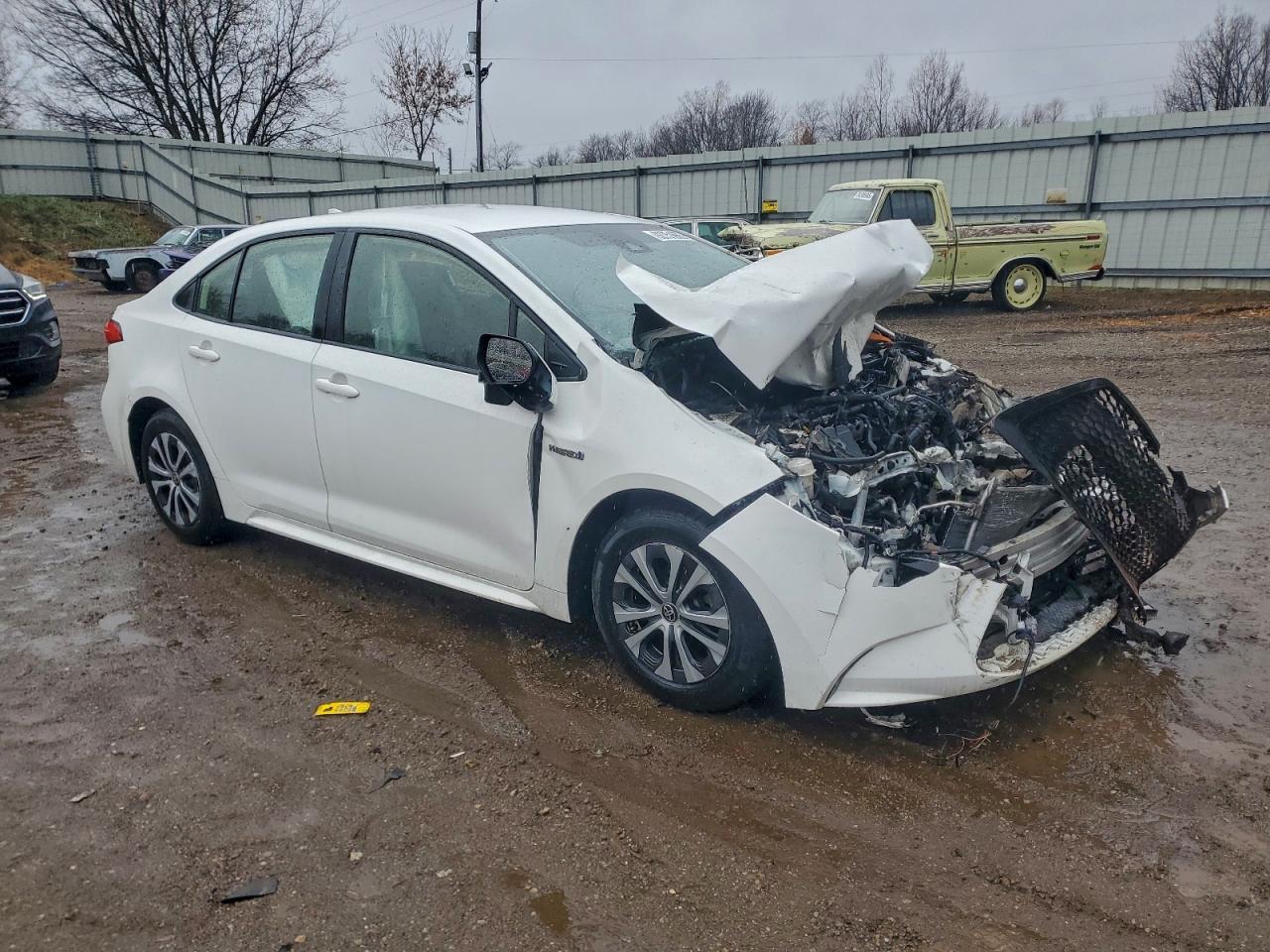 2021 Toyota Corolla Le - Фото 4