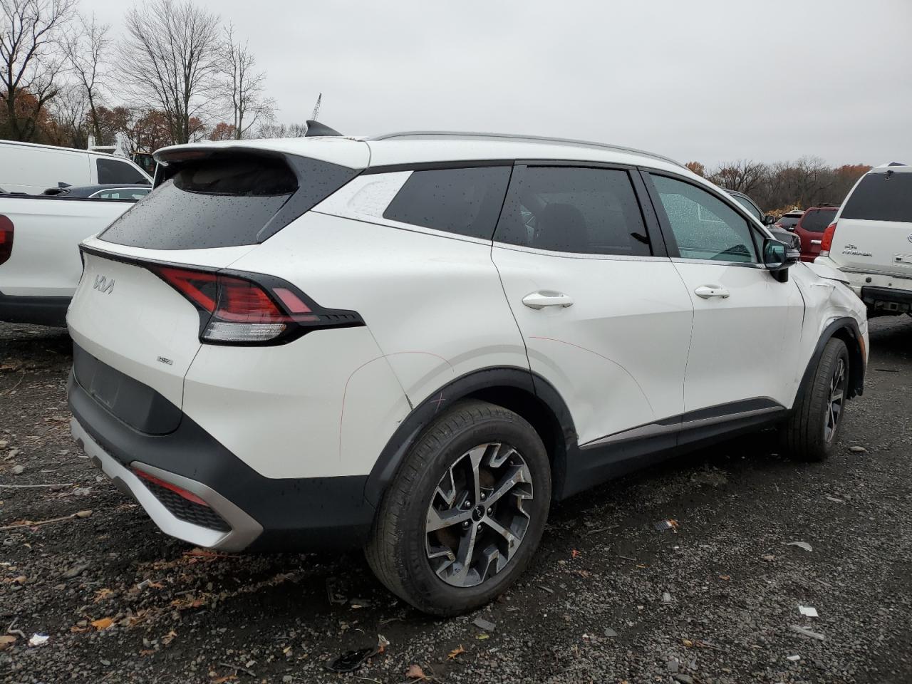 2023 Kia Sportage Ex - Image 3