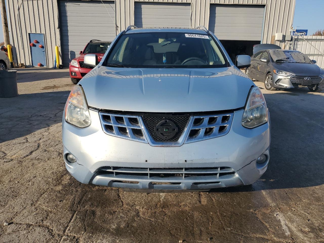 2013 Nissan Rogue S - Фото 5