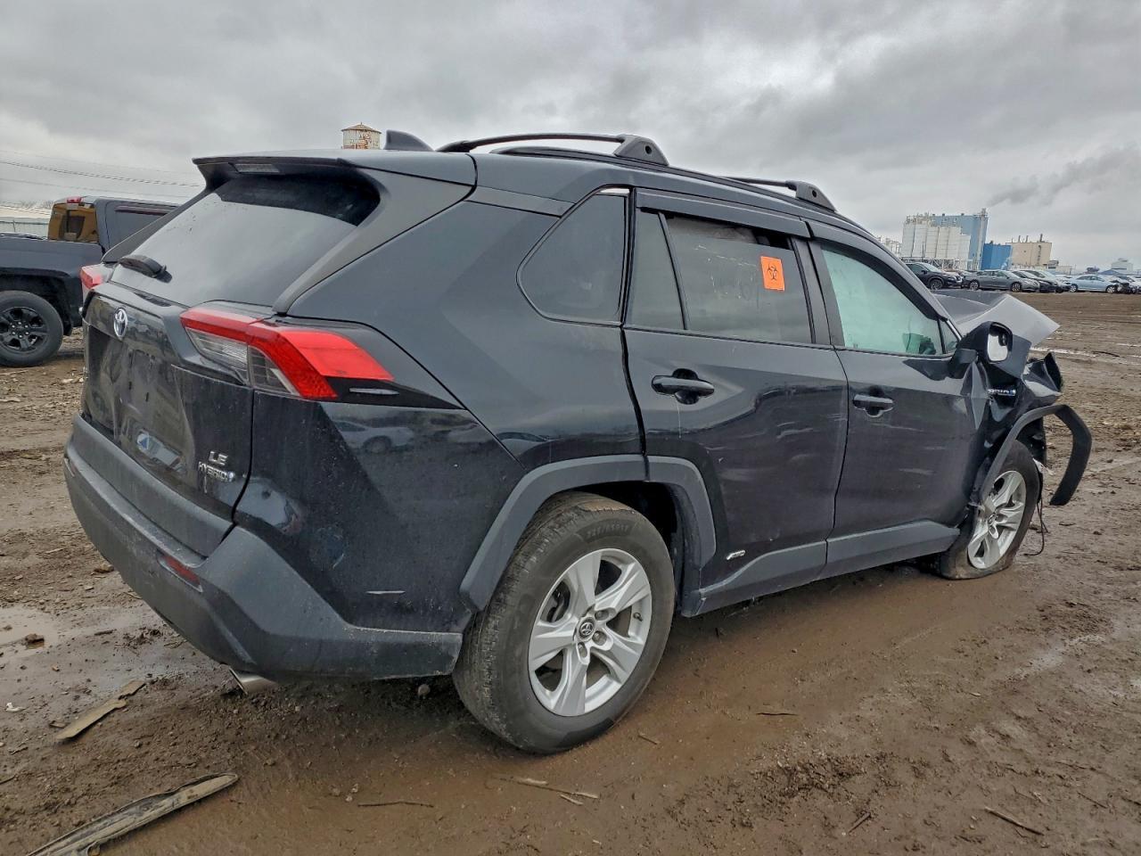 2020 Toyota Rav4 Le - Фото 3