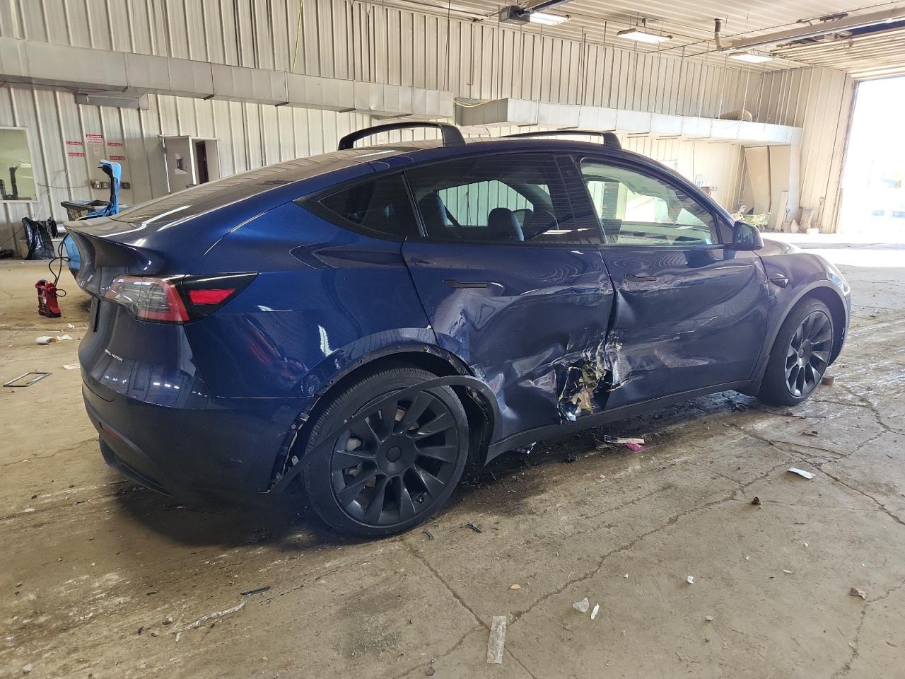 2021 Tesla Model Y - Image 3