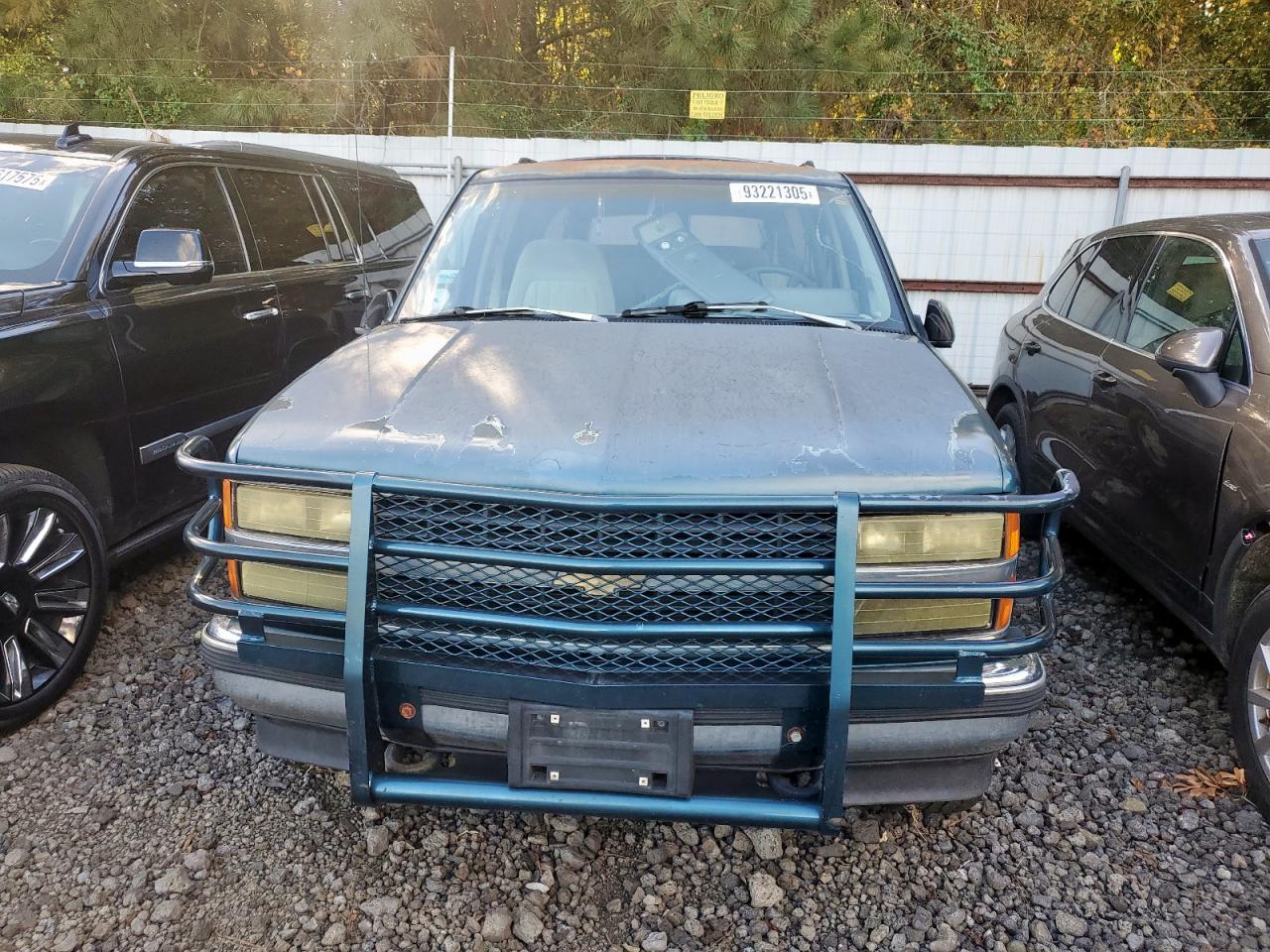 1992 Chevrolet Suburban K1500 - Image 5