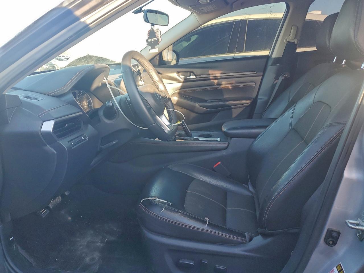 2019 Nissan Altima Sr - Image 7