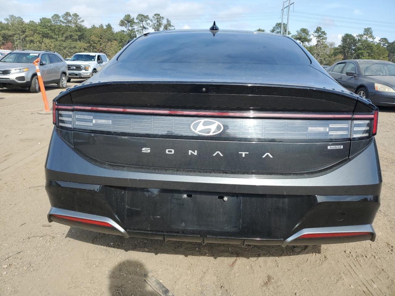 2024 Hyundai Sonata Hybrid - Image 6