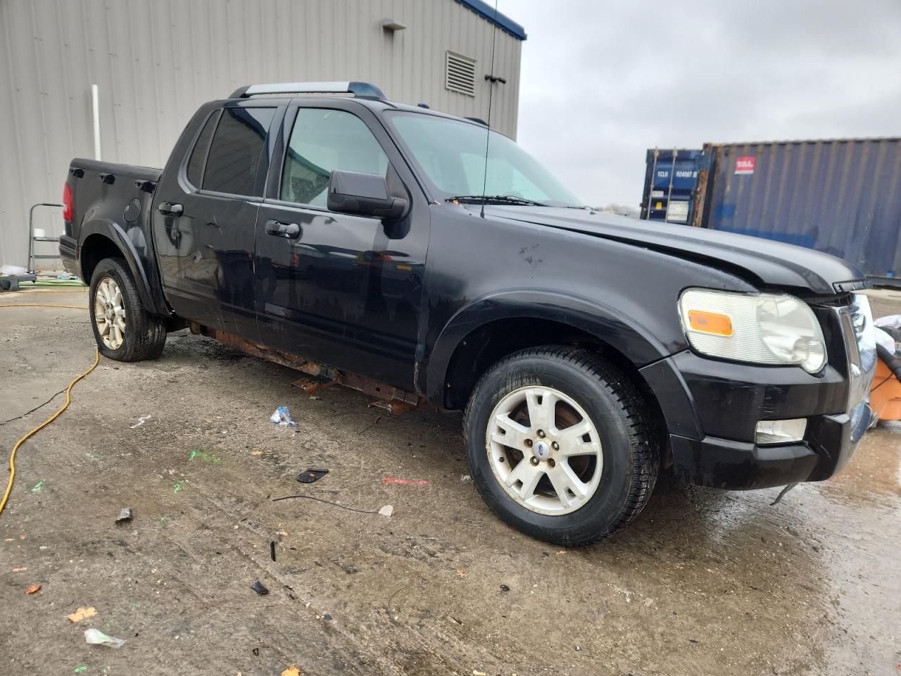 2007 Ford Explorer Sport Trac Limited - Image 4