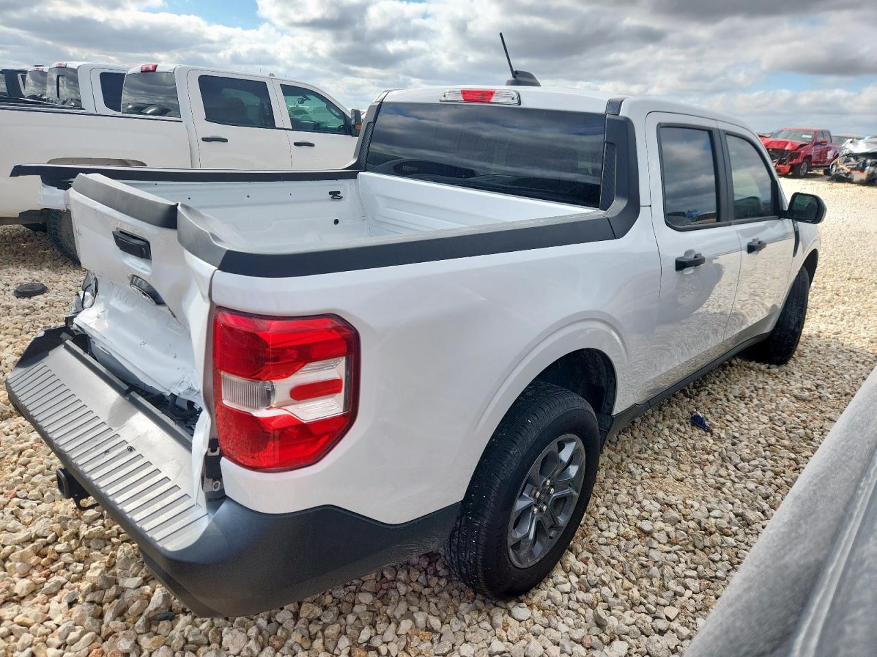 2025 Ford Maverick Xlt - Image 3