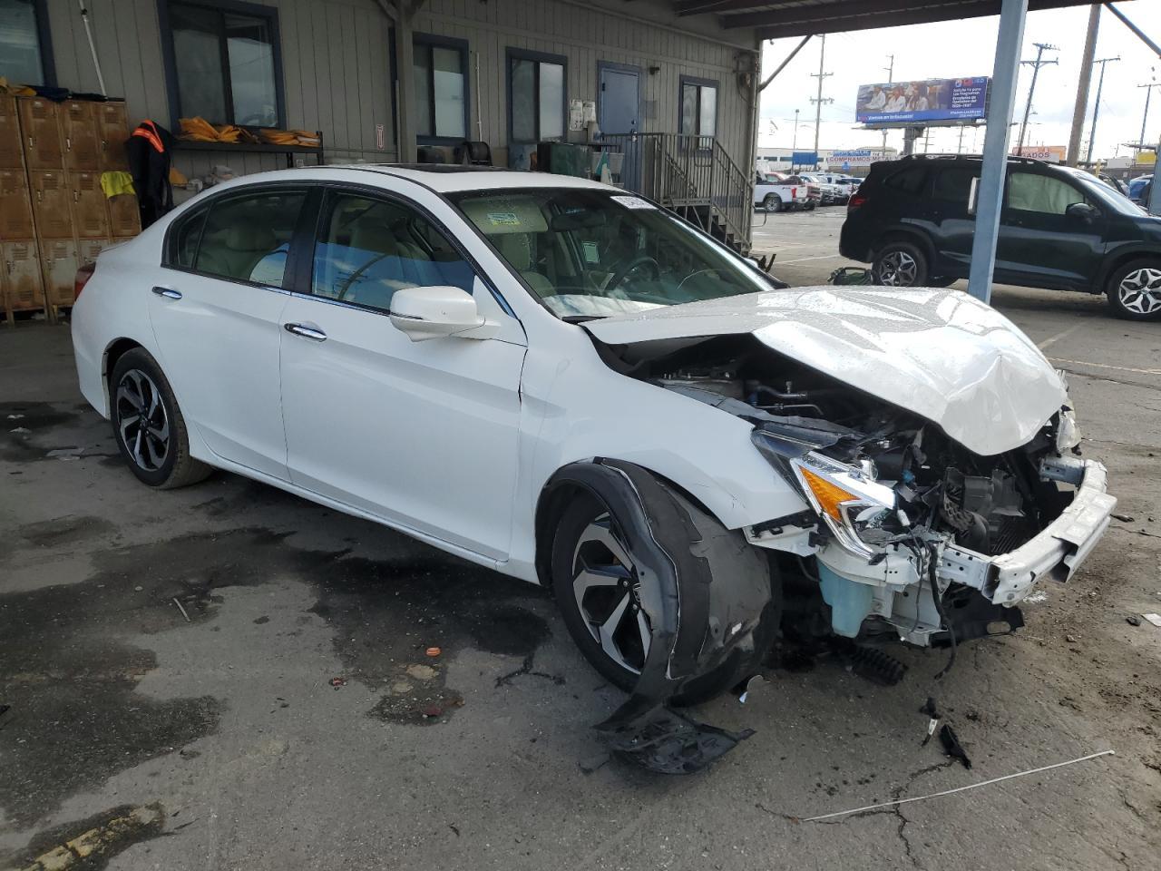 2017 Honda Accord Ex - Фото 4