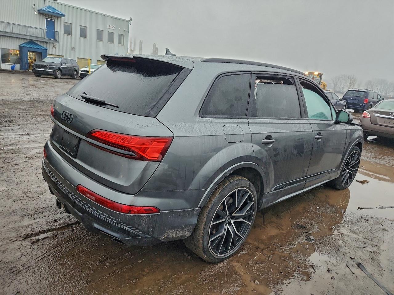 2025 Audi Q7 Progressiv - Image 3