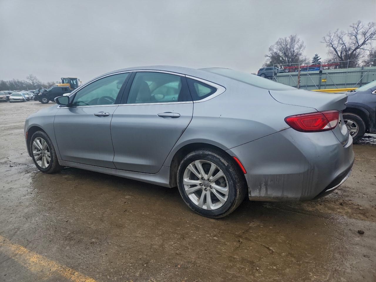 2016 Chrysler 200 Limited - Image 2