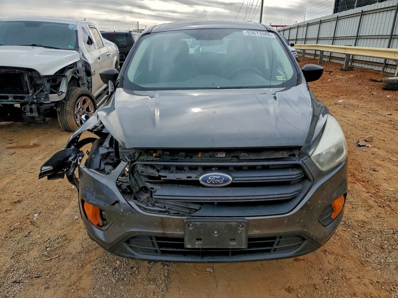 2017 Ford Escape S - Фото 5