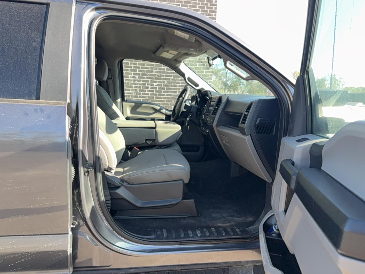 2022 Ford F350 Super Duty - Фото 5