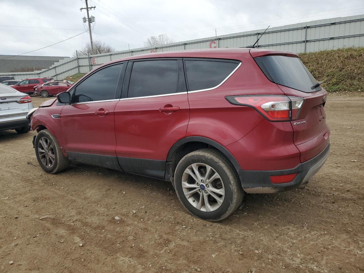 2017 Ford Escape Se - Фото 2