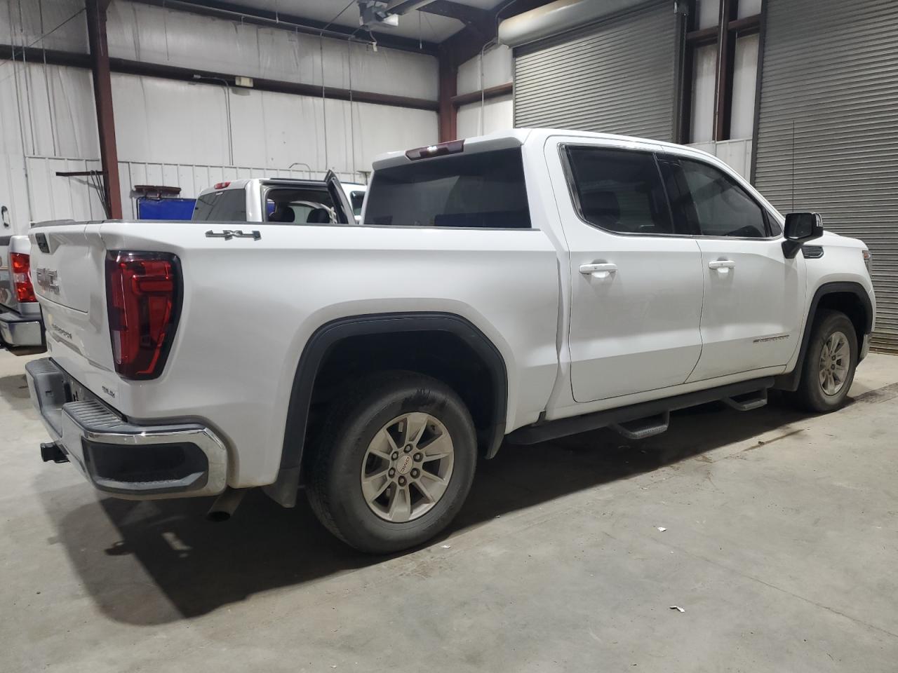 2022 GMC Sierra Limited K1500 Sle - Фото 3