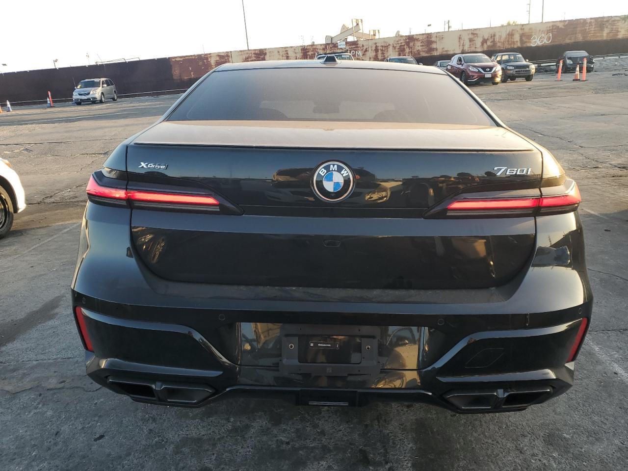 2025 BMW 760 Xi - Image 6