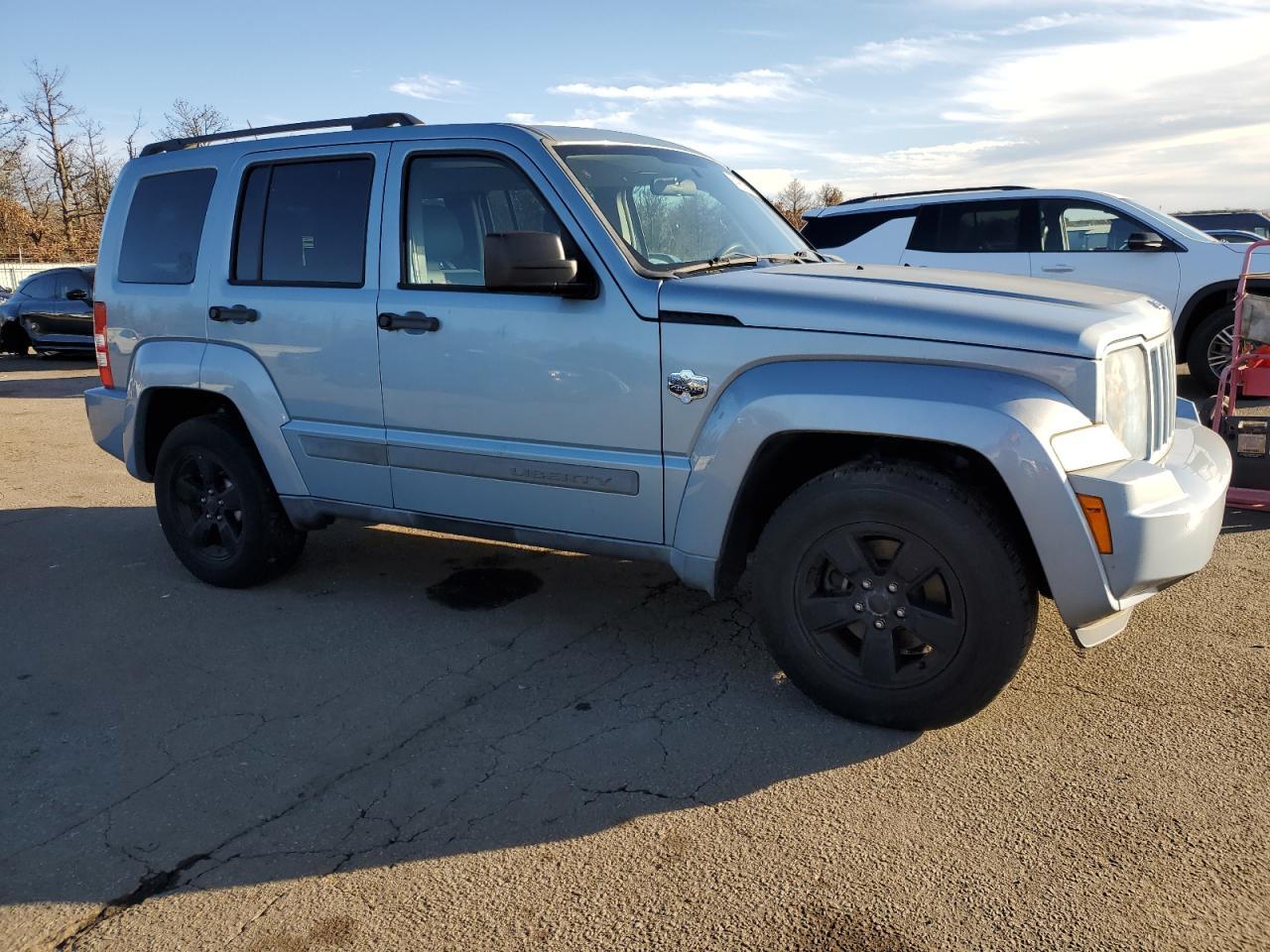 2012 Jeep Liberty - Image 4