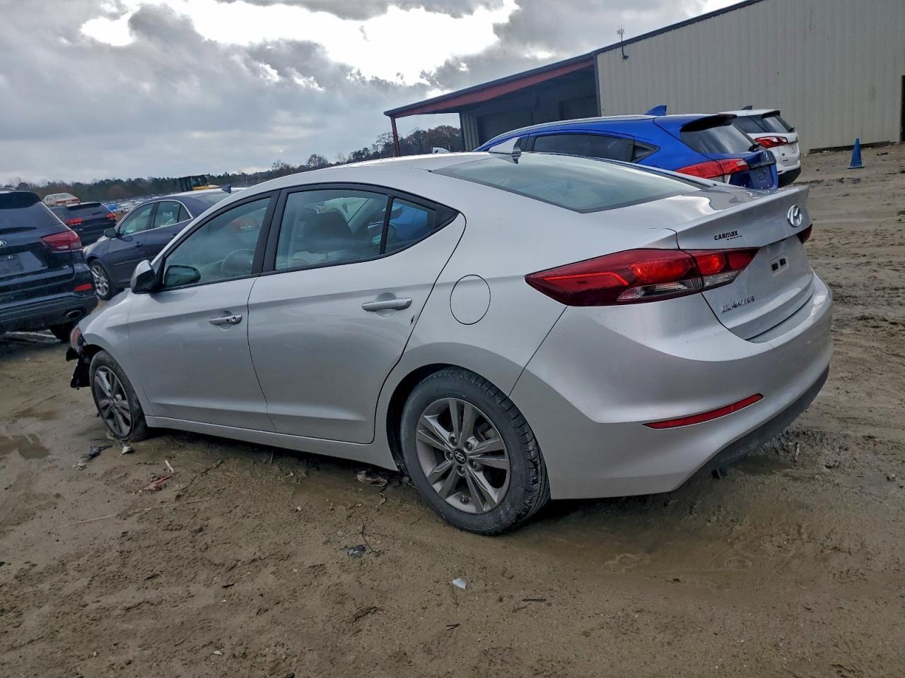 2018 Hyundai Elantra Sel - Фото 2