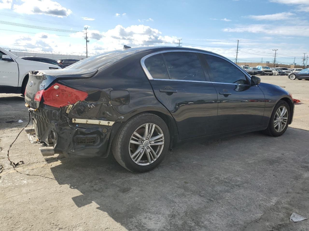 2011 Infiniti G25 Base - Image 3