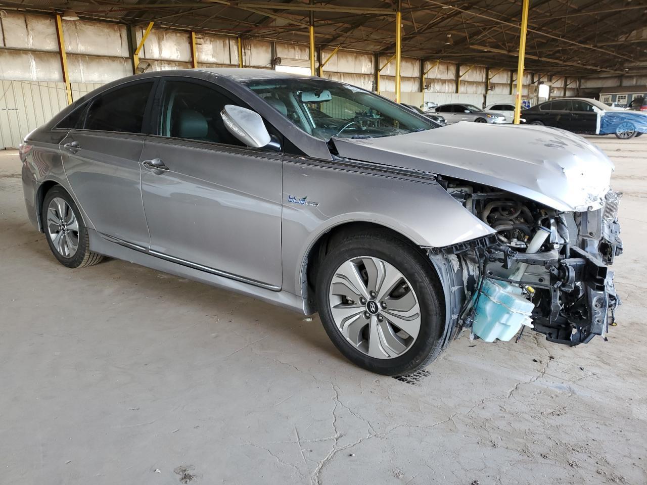 2013 Hyundai Sonata Hybrid - Image 4