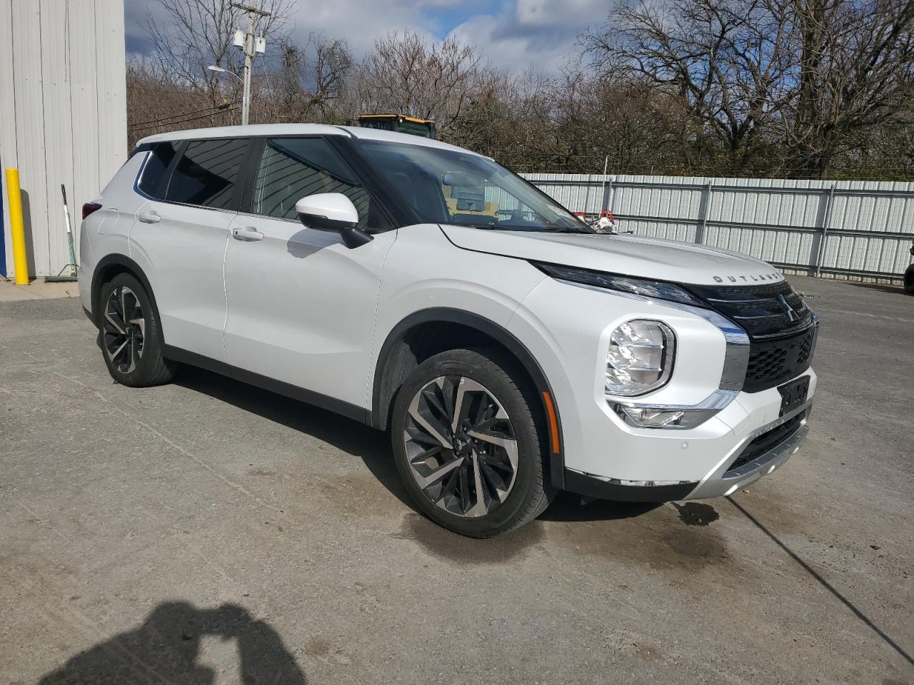 2022 Mitsubishi Outlander Se - Фото 4