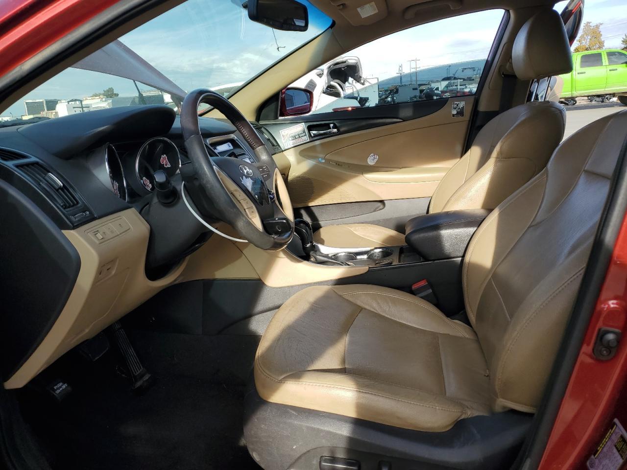 2013 Hyundai Sonata - Image 7