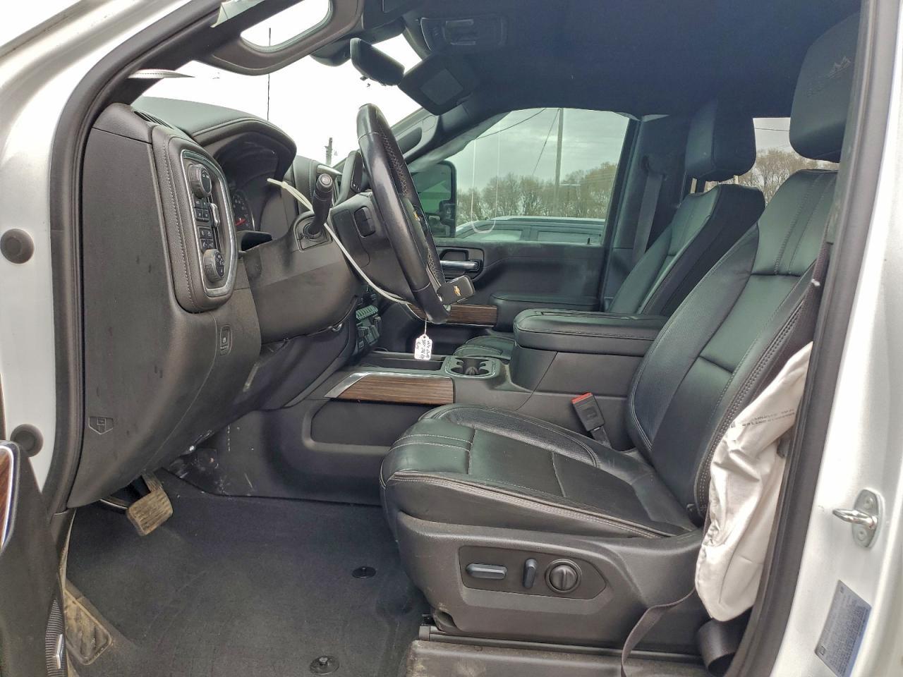 2022 Chevrolet Silverado K2500 High Country - Image 7